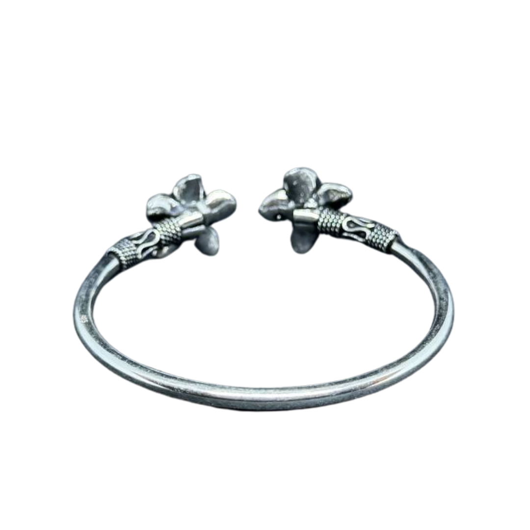Bracelet Khmer fin en argent aux Fleurs de Champa