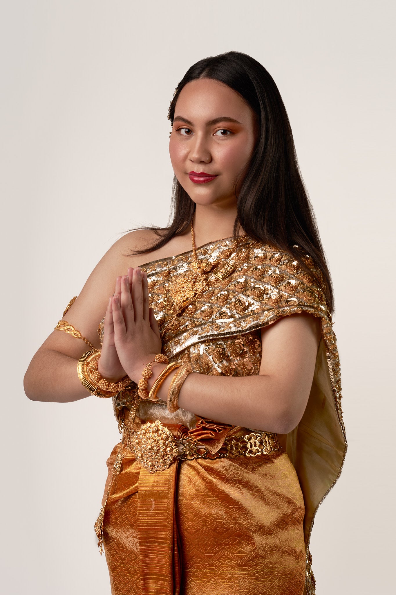 Shooting photo en tenue traditionnelle khmère - Artisans du Mékong 2023
