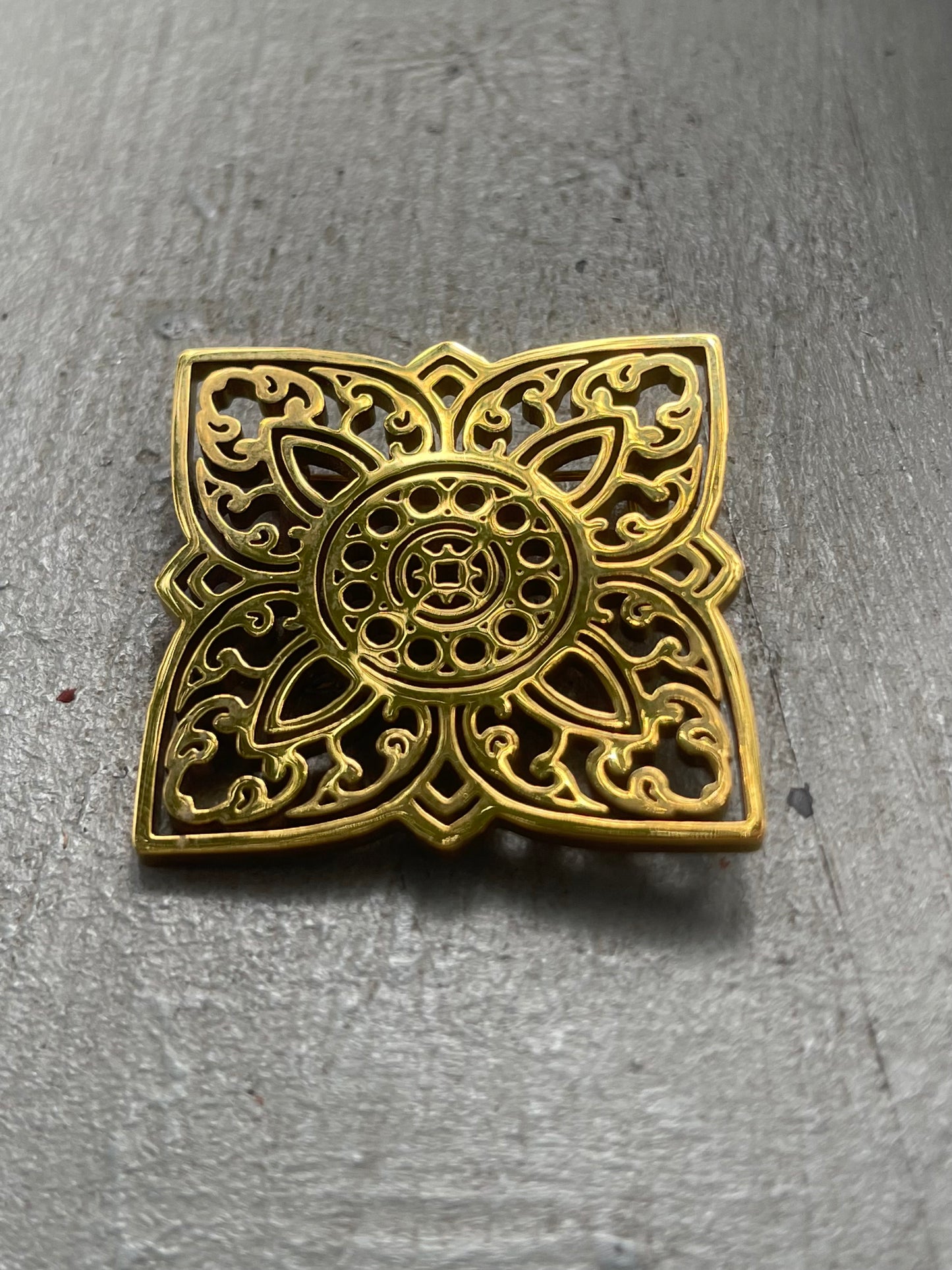 Pka Chan brooch by Say Seing