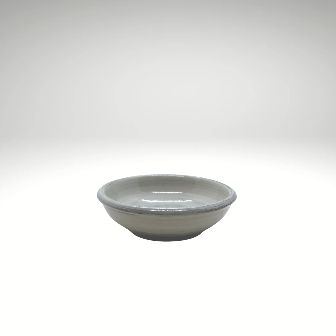 Coupelle "Romduol", en céramique du Cambodge fait à la main, gris clair