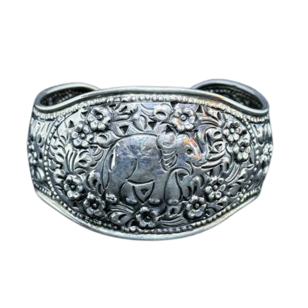 Manchette en argent Domrey Khmer