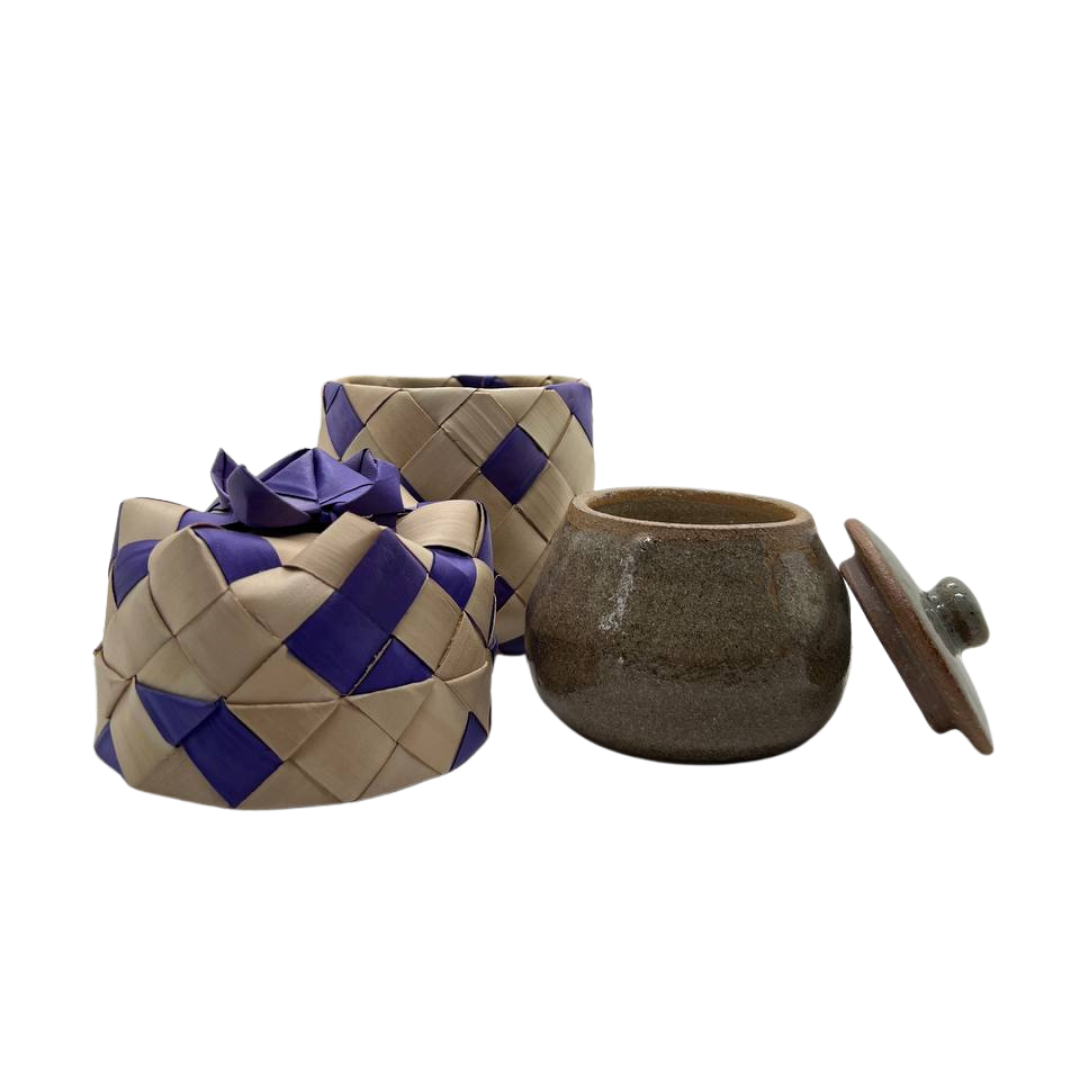 Bougie parfumée en céramique du Cambodge senteur jasmin & champagne rose par Hattha Neary