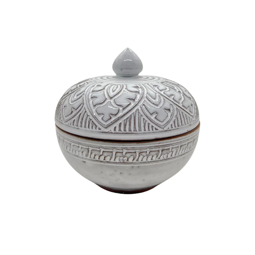 Pot rond "Siem Reap" avec couvercle en céramique du Cambodge fait à la main couleur blanche