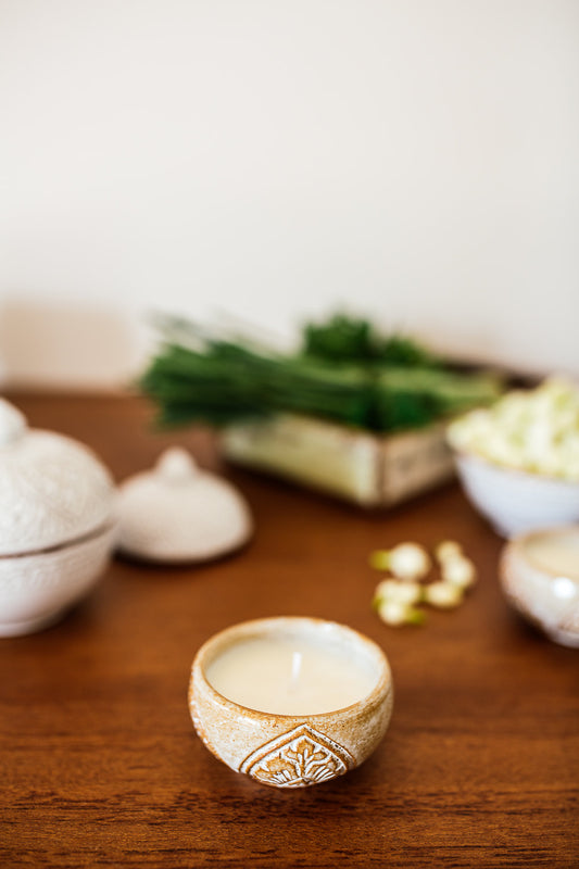 Bougie Parfumée Artisanale Anahata Lotus en Céramique