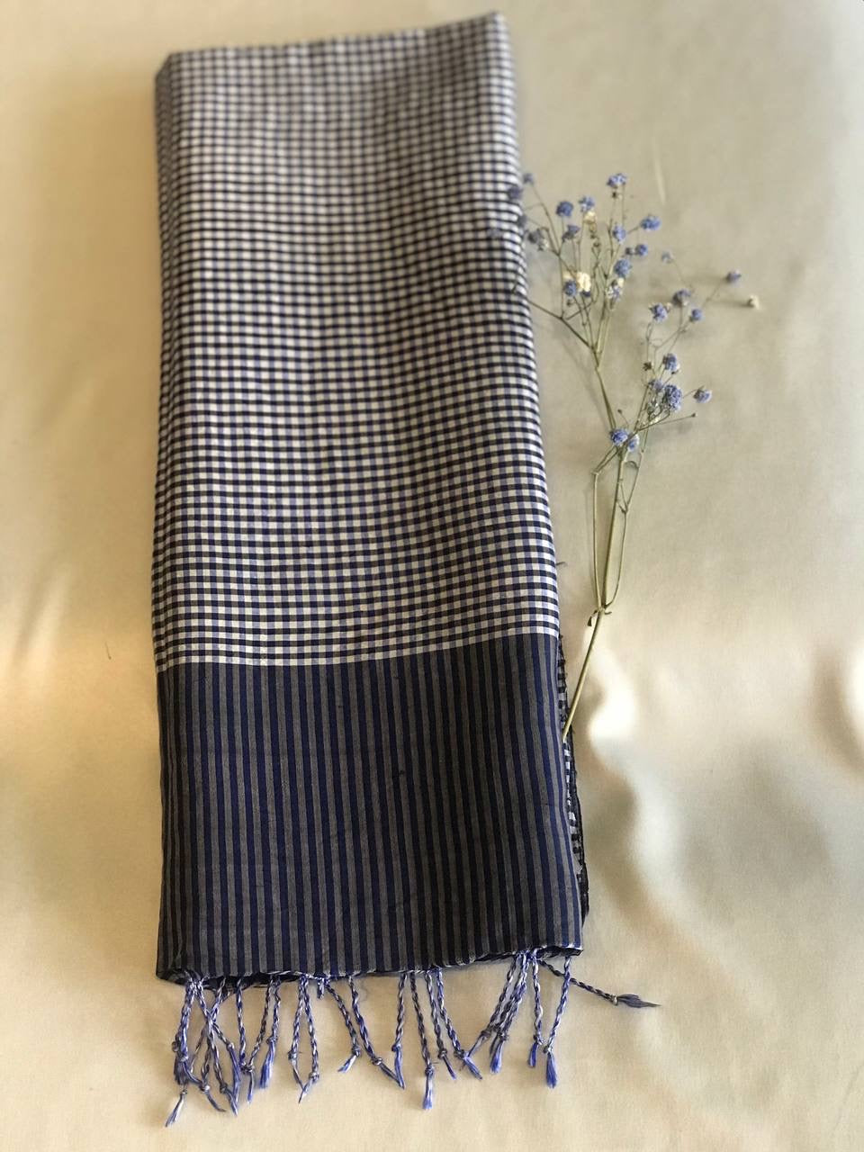Foulard en Soie Fine de Krama Tissé à la Main