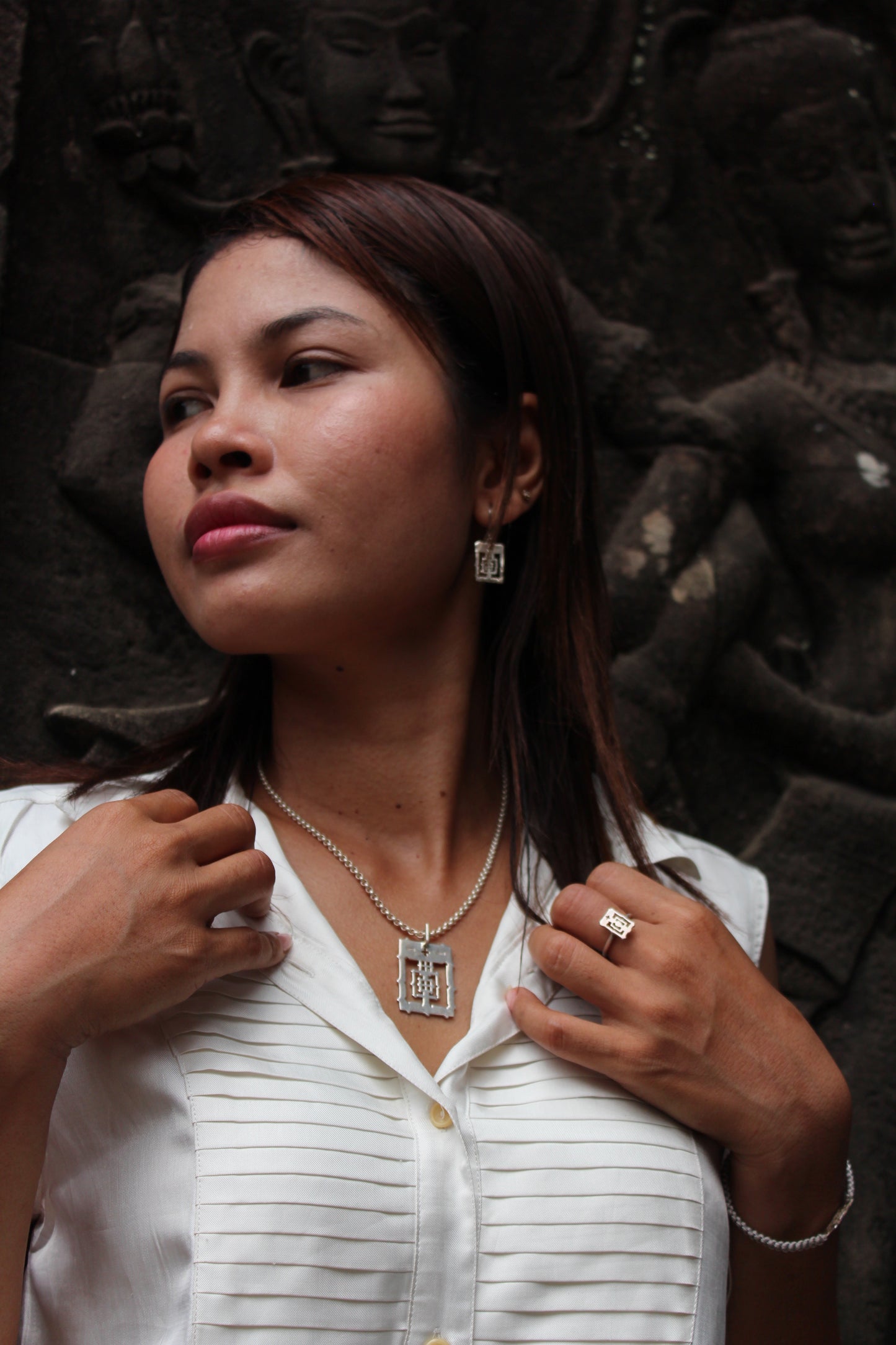 Boucles d'oreilles Temple de Bayon en Argent (Collection Temple et Nature)