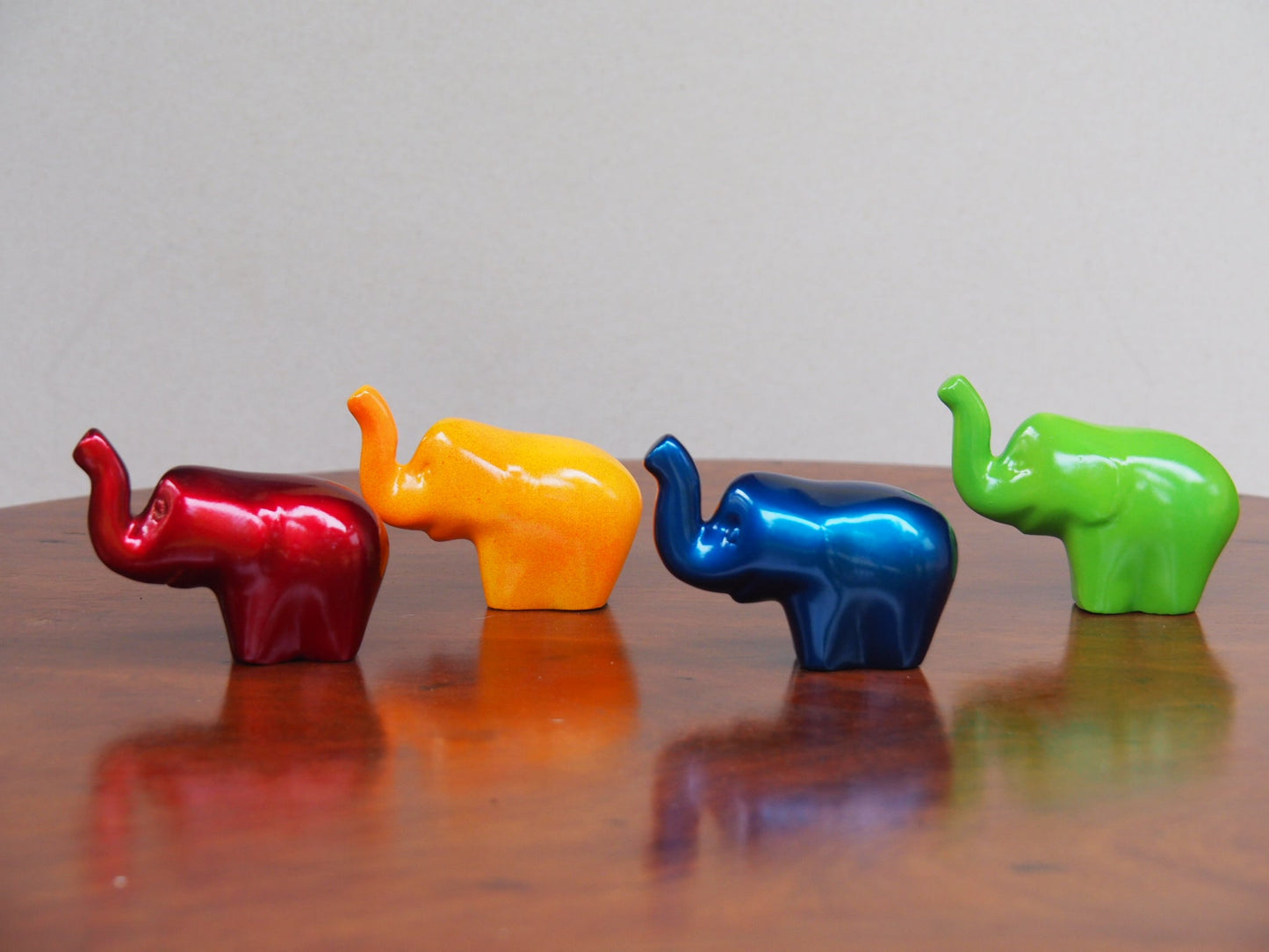 Family Elephant Blue Small par Jayav Art