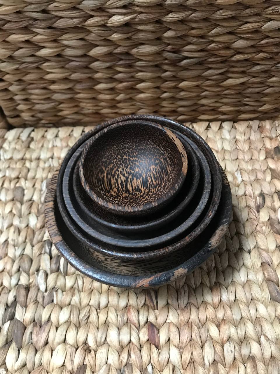 Bols en bois de palmier du Cambodge