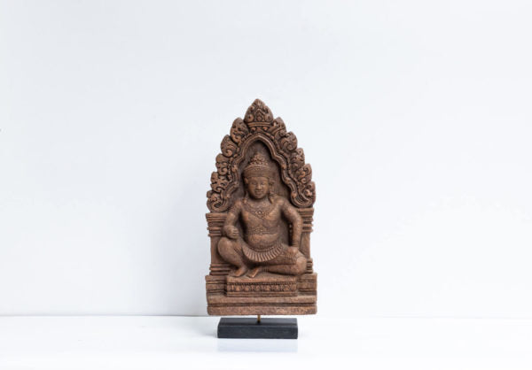 Kneeling Guardian par Jayav Art