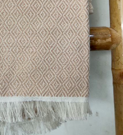 Plaid en coton tissé fait main Beige saumon 120 x 240 cm par Artisans du Mékong