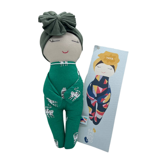 Poupée Japonaise en tissus YAYA verte