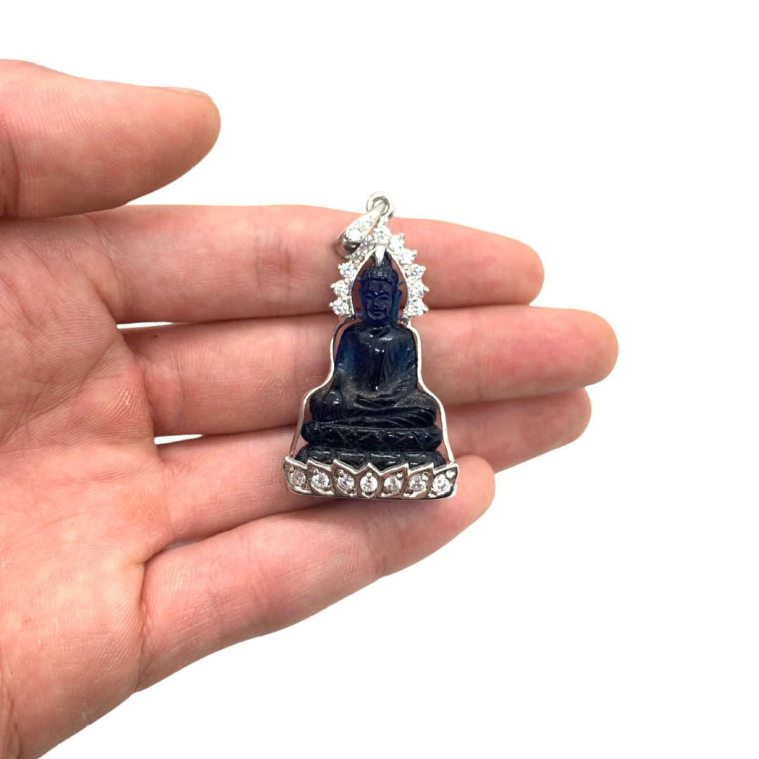 Pendentif Serti Bhumisparsha Mudrā en cristal bleu