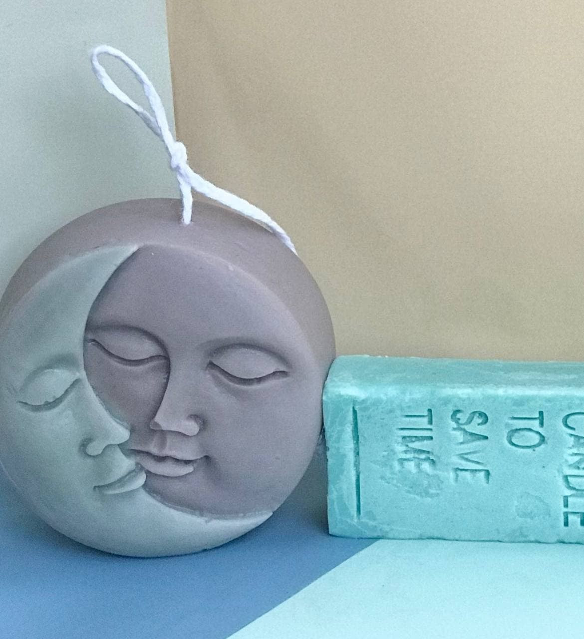 Bougie Moon and Sand
