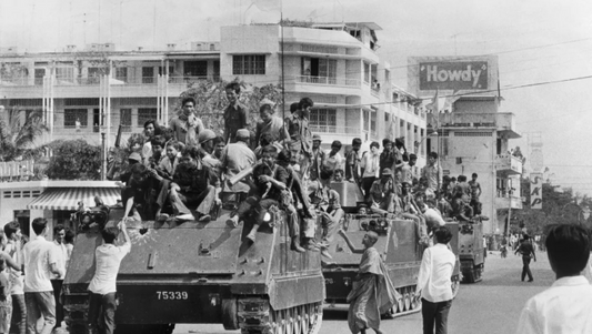 17 avril 1975 : la prise de Phnom Penh et le début du régime des Khmers rouges au Cambodge