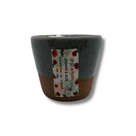 Bougie parfumée en pot céramique avec Sculpture Florale par Hattha Neary