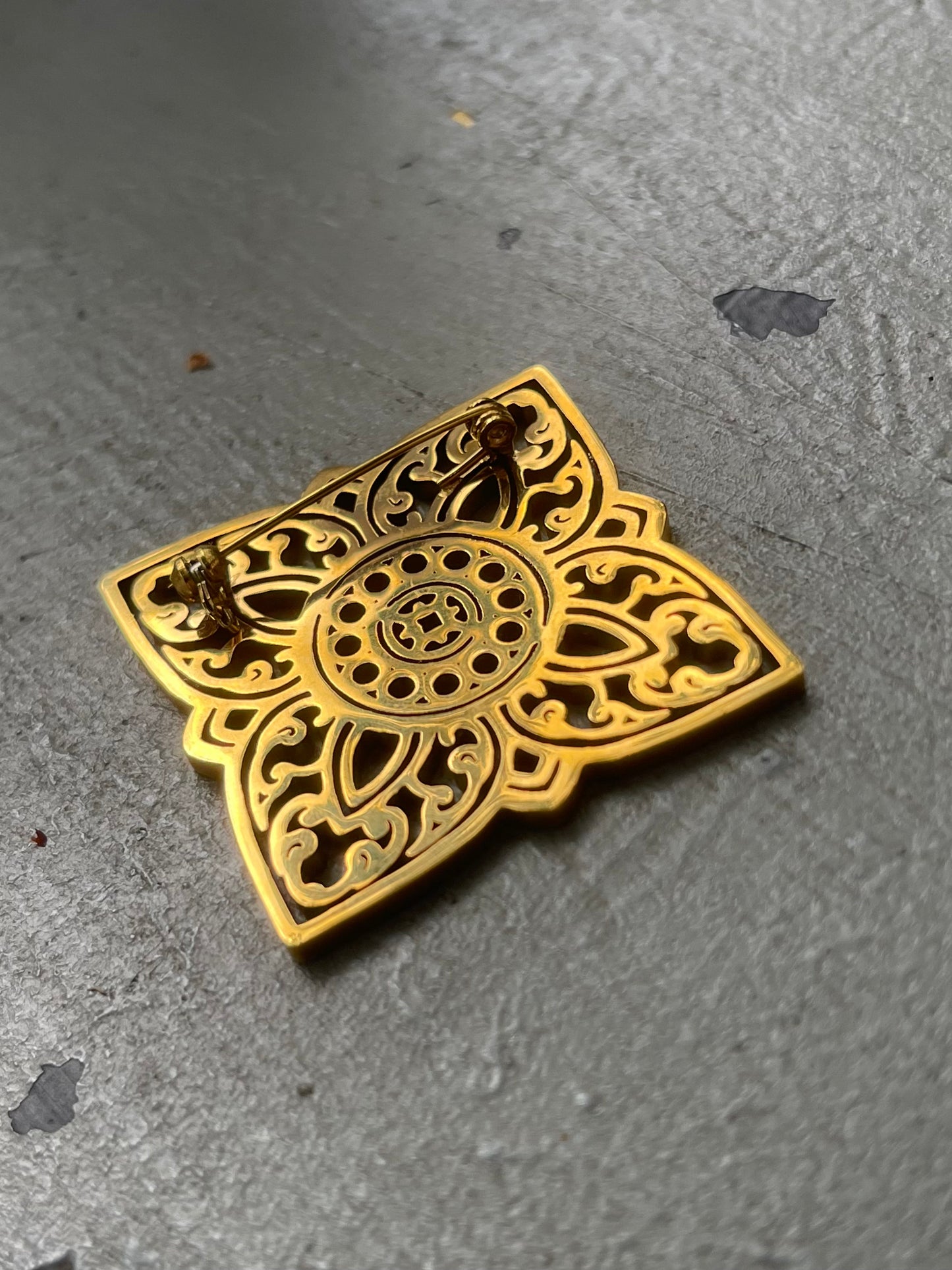Pka Chan brooch by Say Seing