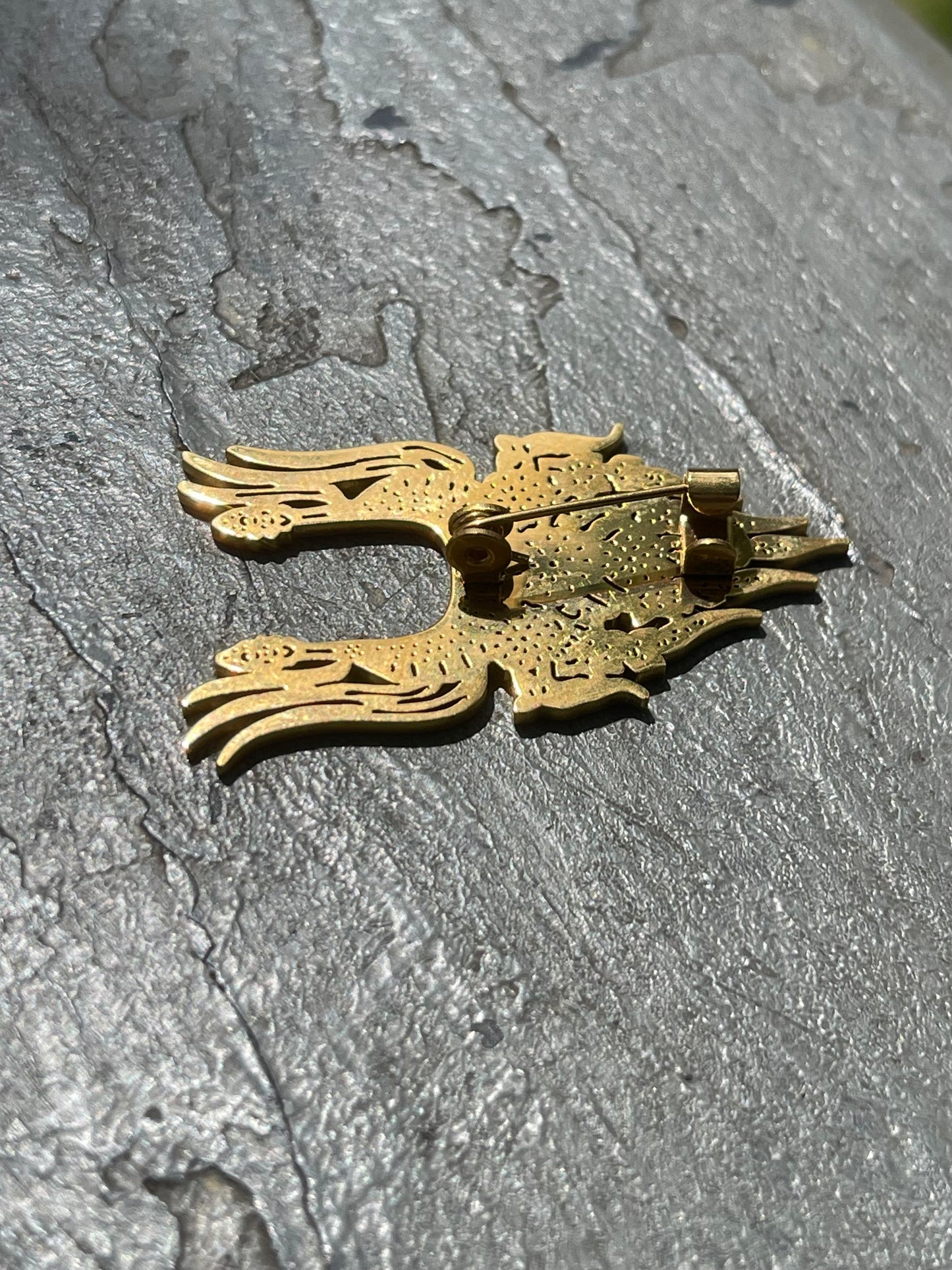 Broche Apsara by Say Seing