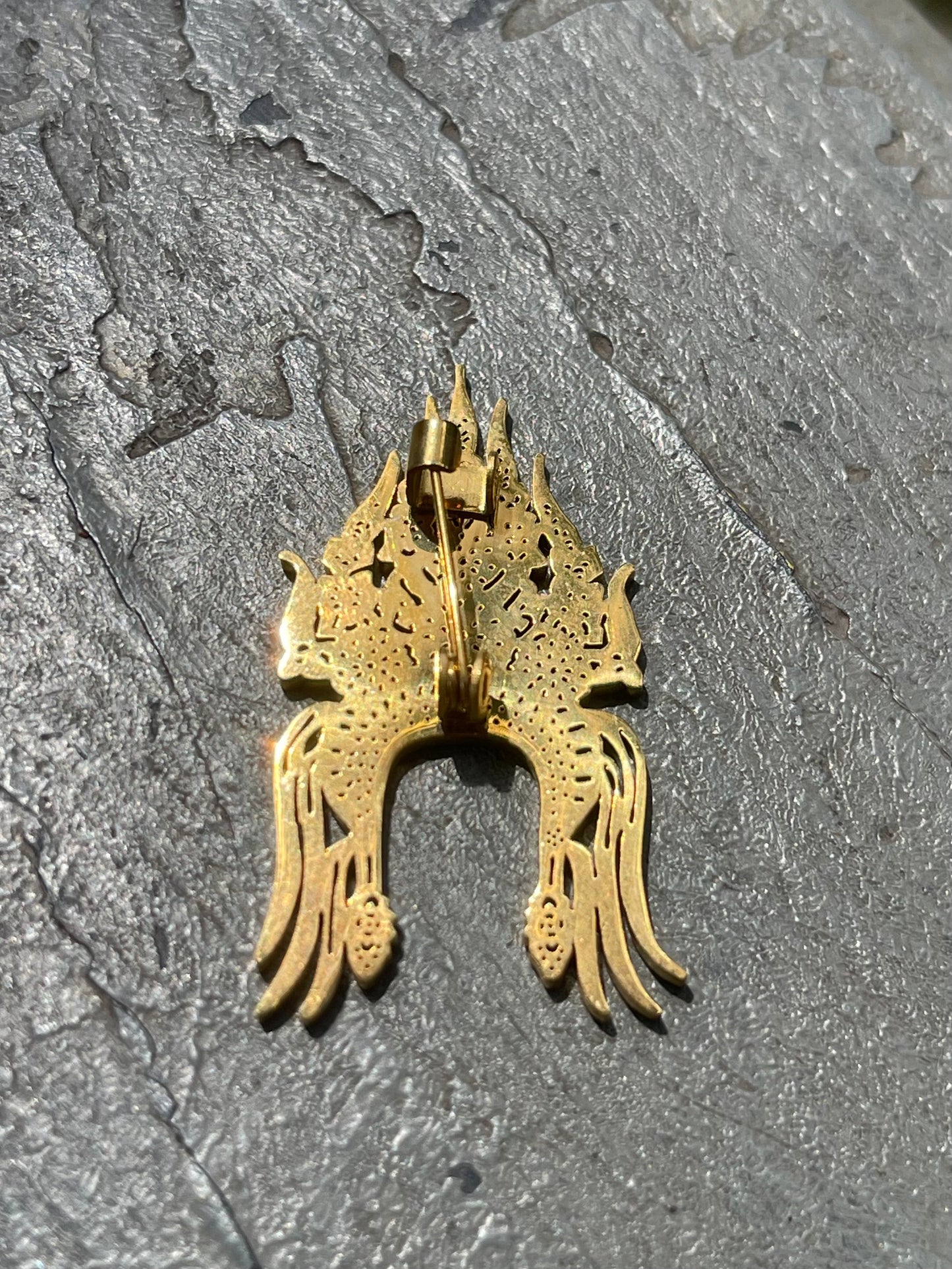 Broche Apsara by Say Seing