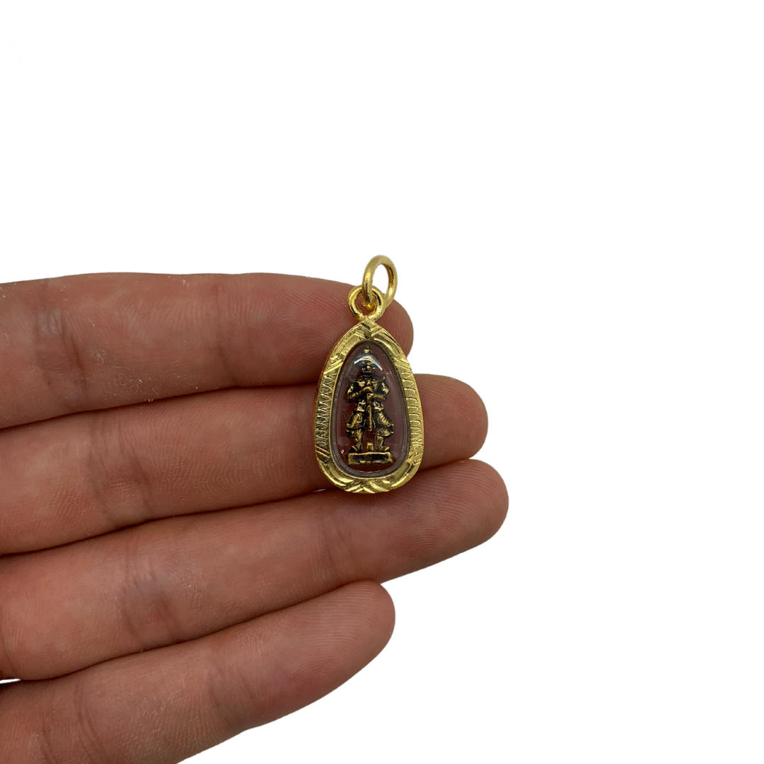 Petite amulette Thaï en verre dieu des géants Yeak couleur bronze et doré