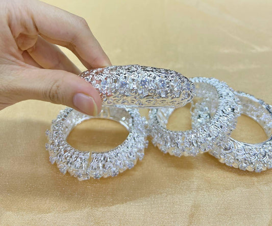 Paire de Bracelet Khmer de couleur Argent pour tenue traditionnelle