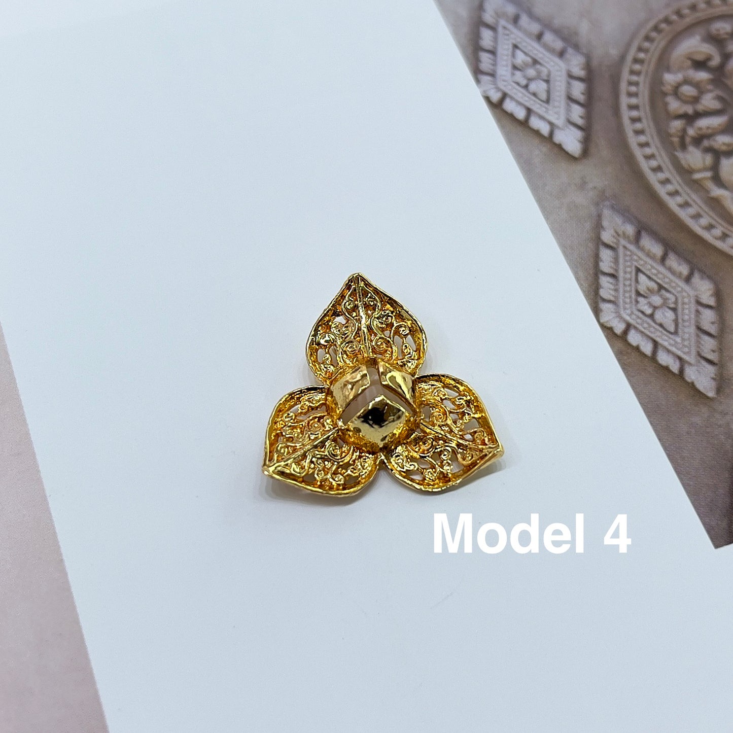 Broche Small Golden Pka Romdoul by CopperCraftKH