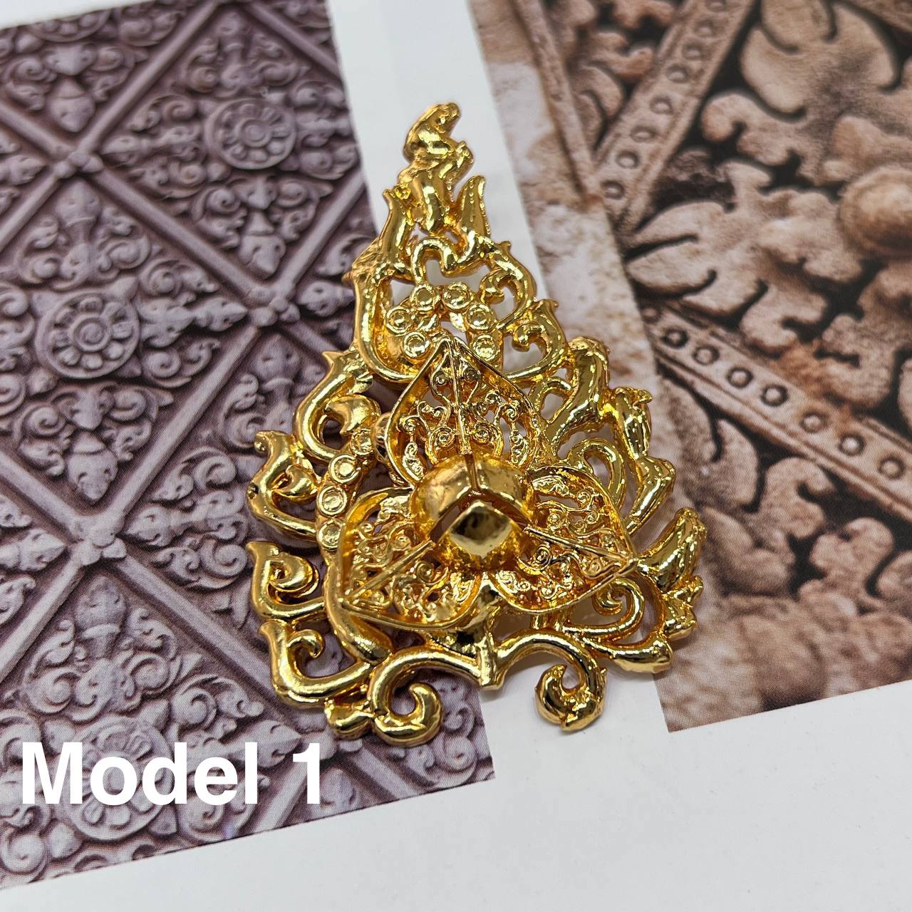 Broche Big Golden Pka Romdoul by CopperCraftKH