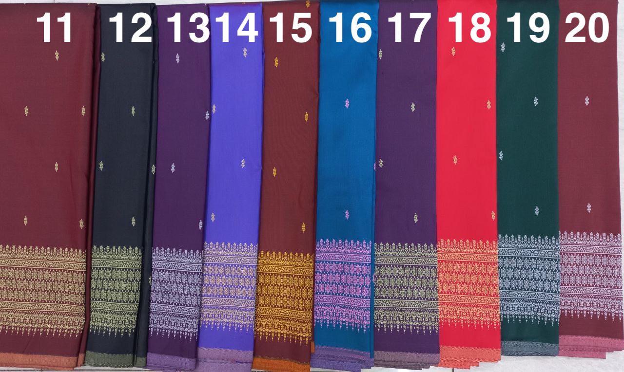 Jupes traditionnelles Khmer, Lao, Thaï en pièce de tissu en soie et coton