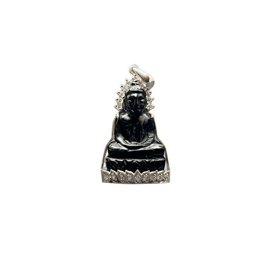 Pendentif Bouddha en posture Dhyana Mudra en pierre d'Onyx serti d'argent et de cristal