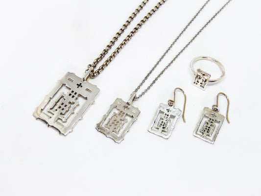 Boucles d'oreilles Temple de Bayon en Argent (Collection Temple et Nature)