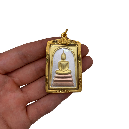 Grande Amulette Thaï en verre Bouddha position Dhyani mudra couleur doré bronze et argent