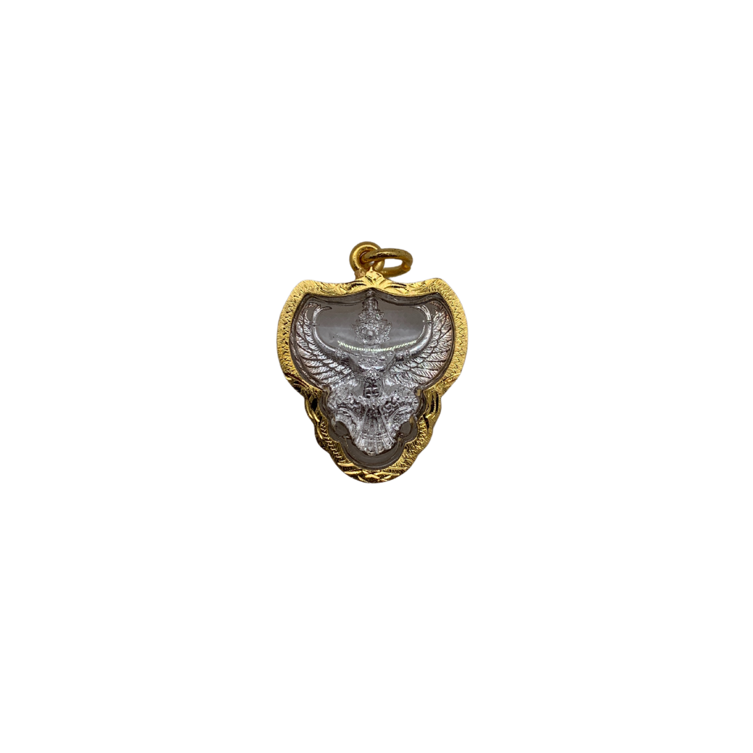 Amulette Thaï en verre Garuda couleur argenté et doré