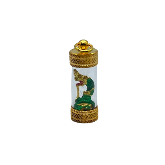 Amulette Thaï en verre cylindrique Naga vert et doré