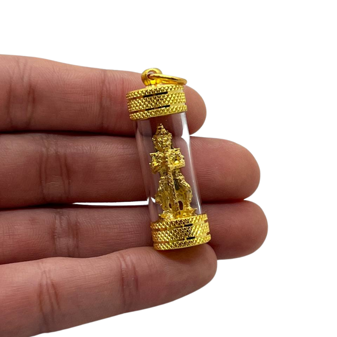 Amulette Thaï en verre cylindrique Yeak couleur doré