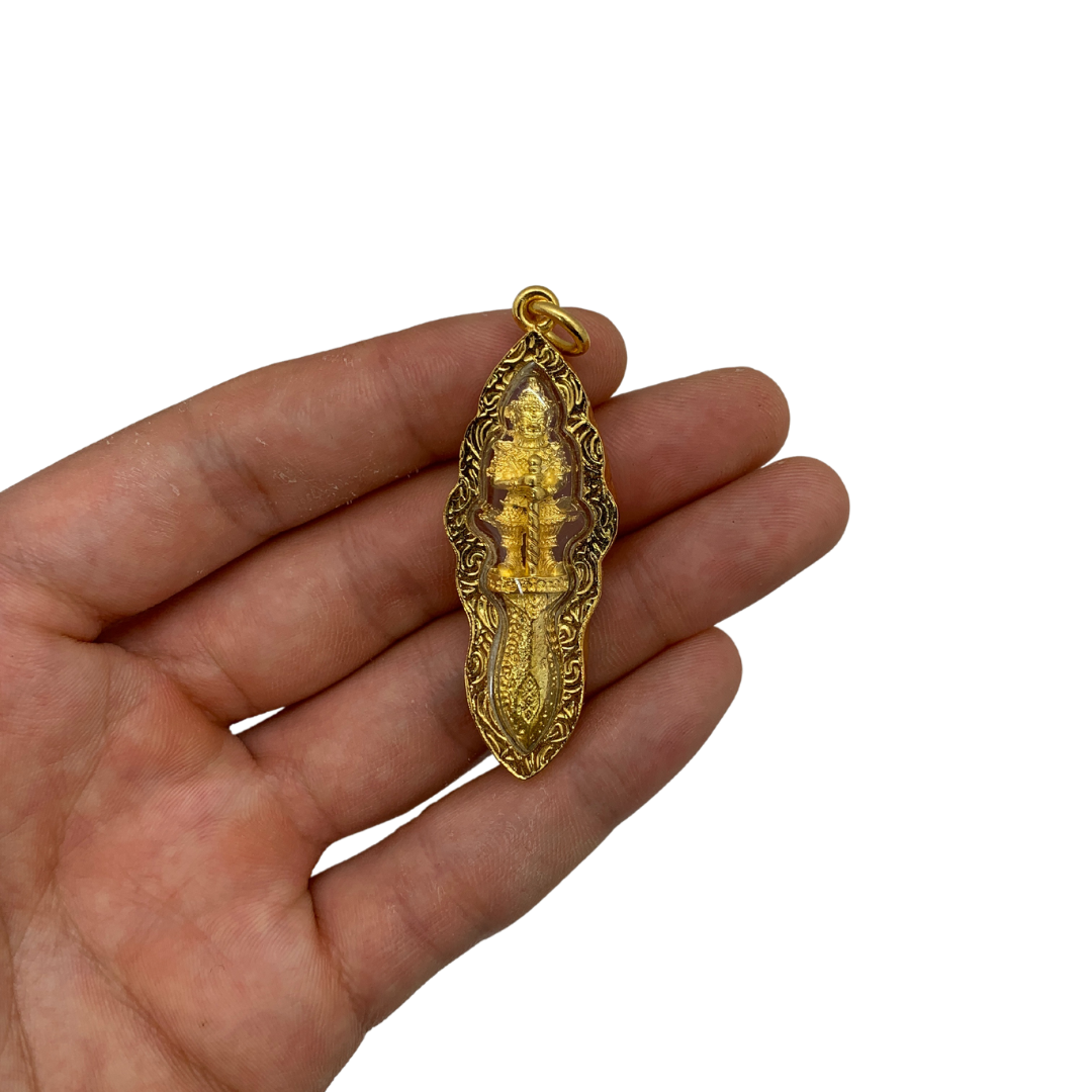 Amulette Thaï en verre longue dieu des géants Yeak couleur doré