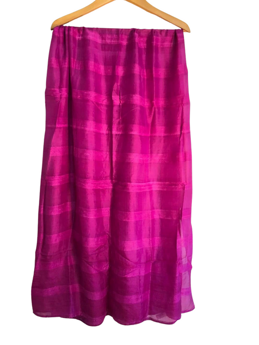 Foulard en soie du Cambodge Fuschia par Cambodia Art Scarf