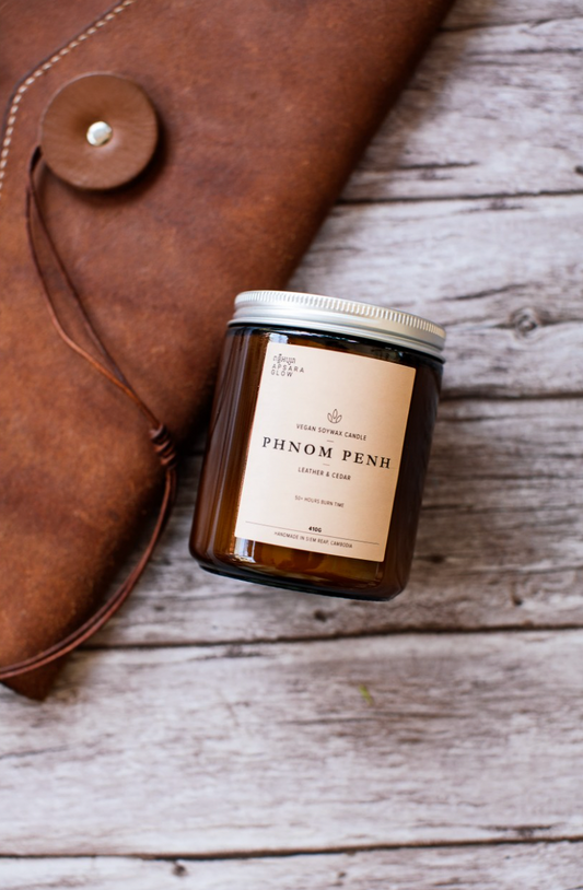 Bougie Parfumée Phnom Penh (Cuir & Cèdre)