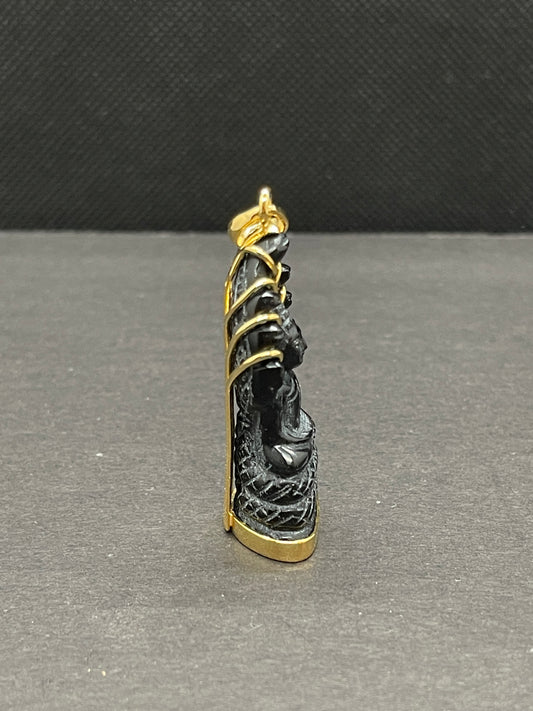 Pendentif Bouddha Naga en pierre d'Onyx et argent doré