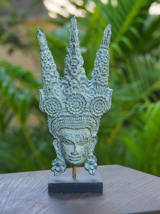 Apsara Flower par Jayav Art