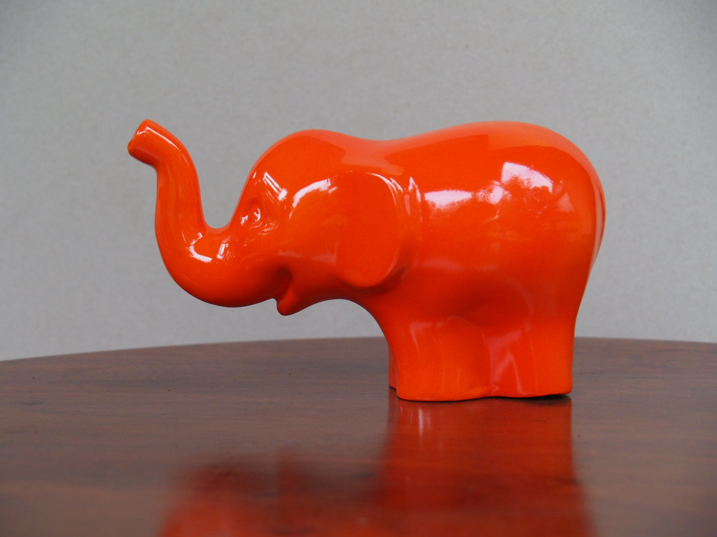 Family Elephant Orange Small par Jayav Art