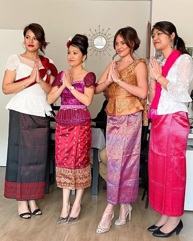 Jupes traditionnelles Khmer, Lao, Thaï en pièce de tissu en soie et coton