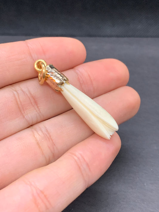 Pendentif Or 14 carats fleur de Champa (Pka Champa)