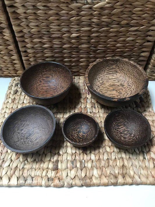 Bols en bois de palmier du Cambodge