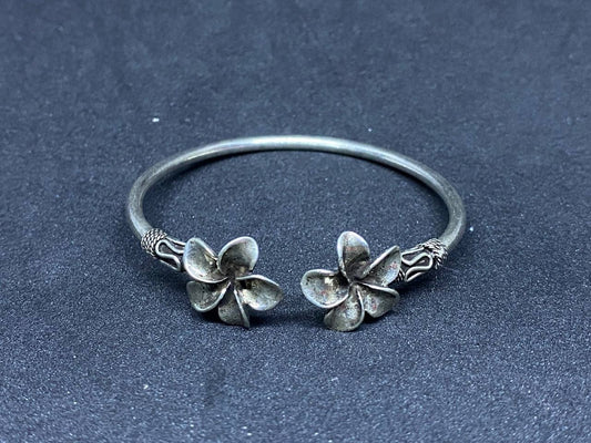 Bracelet Khmer Fin Fleur de Champa en argent