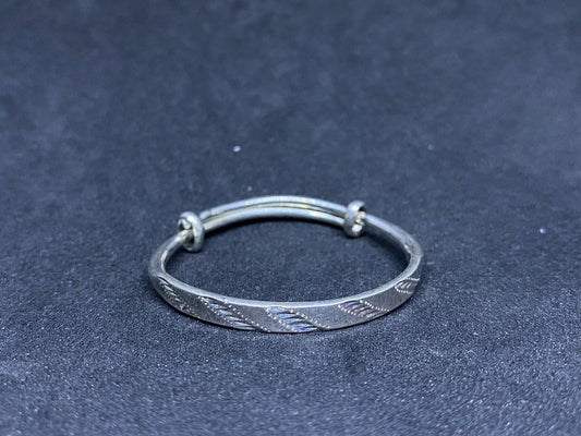 Bracelet traditionnel KAMPUCHEA en argent pour enfant