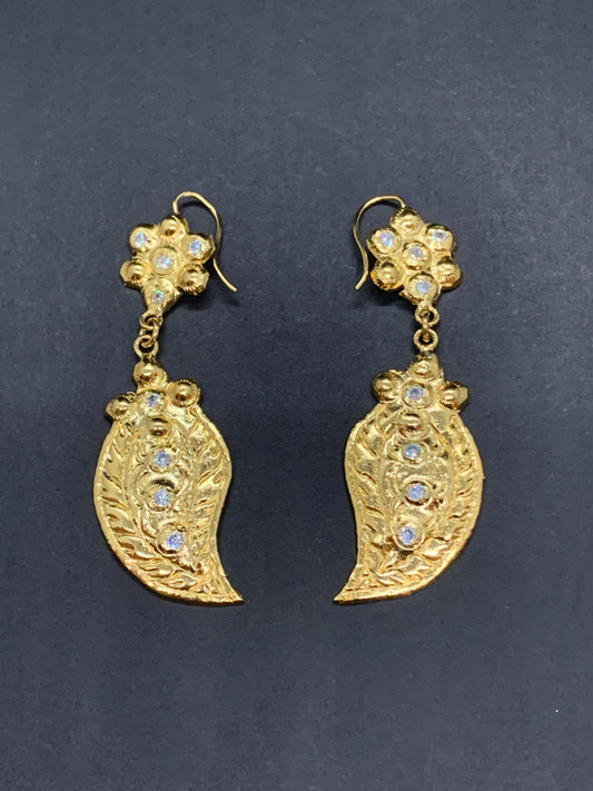 Paire de Boucles d'Oreilles Pétales pour tenue traditionnelle Khmère, Thaï ou Lao