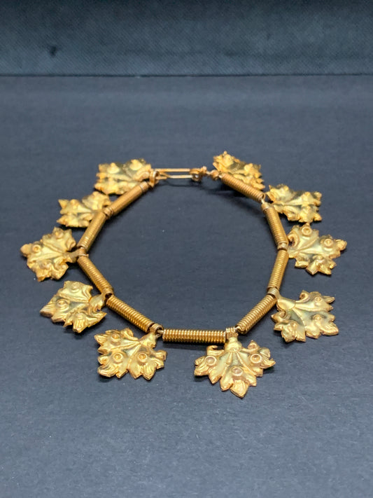 Paire de Bracelets pétales poignets pour tenue traditionnelle Khmère, Thaï ou Lao