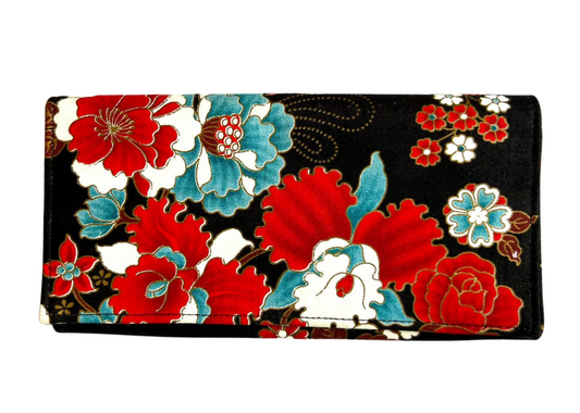 Pochette en Sarong noir aux motifs fleuris par Cambodia Art Scarf